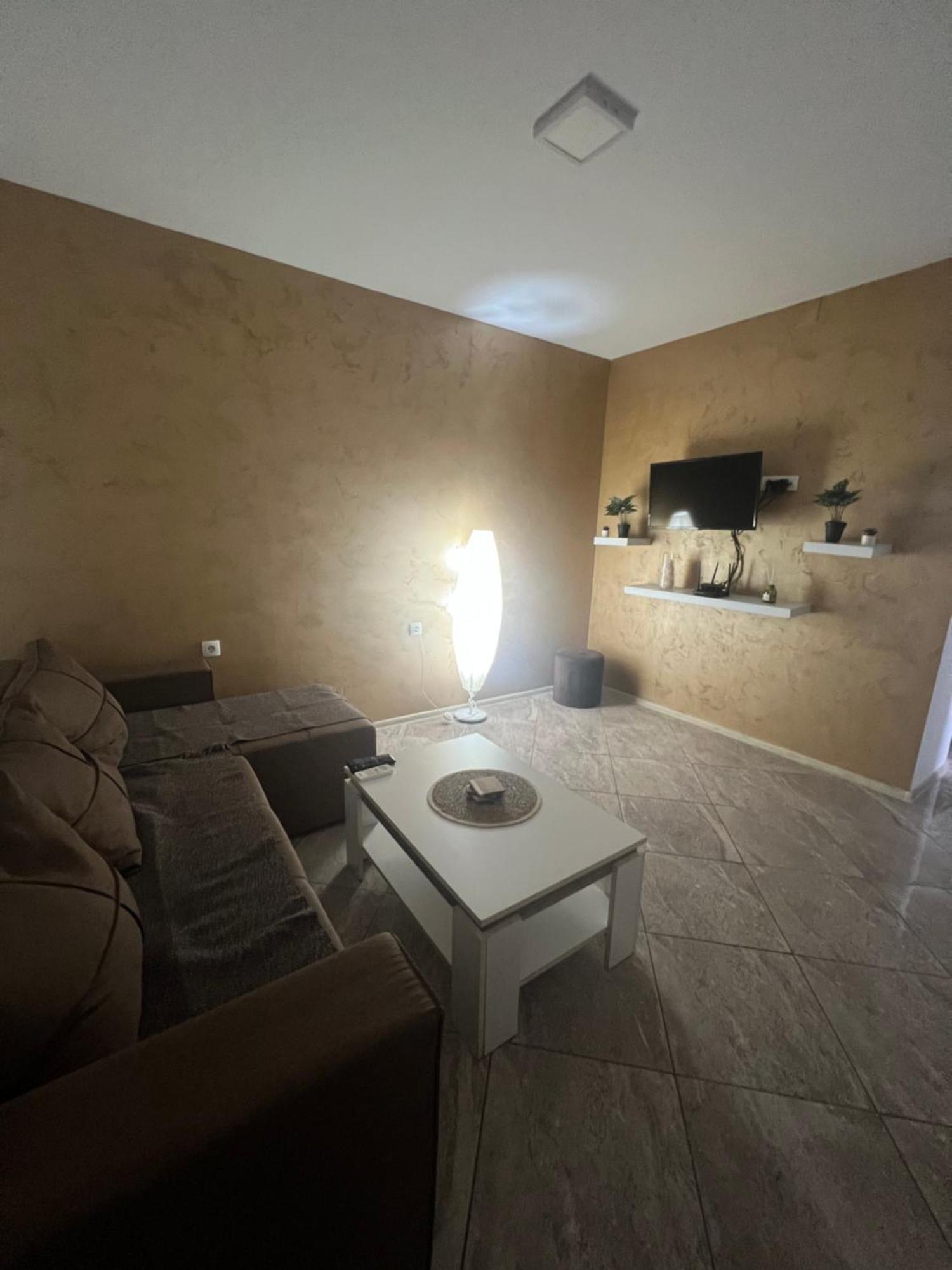Aurora Apartment Sombor Eksteriør bilde
